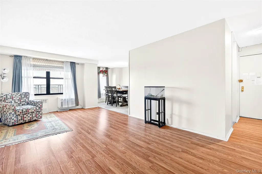 1966 Newbold Avenue Bronx NY 10472