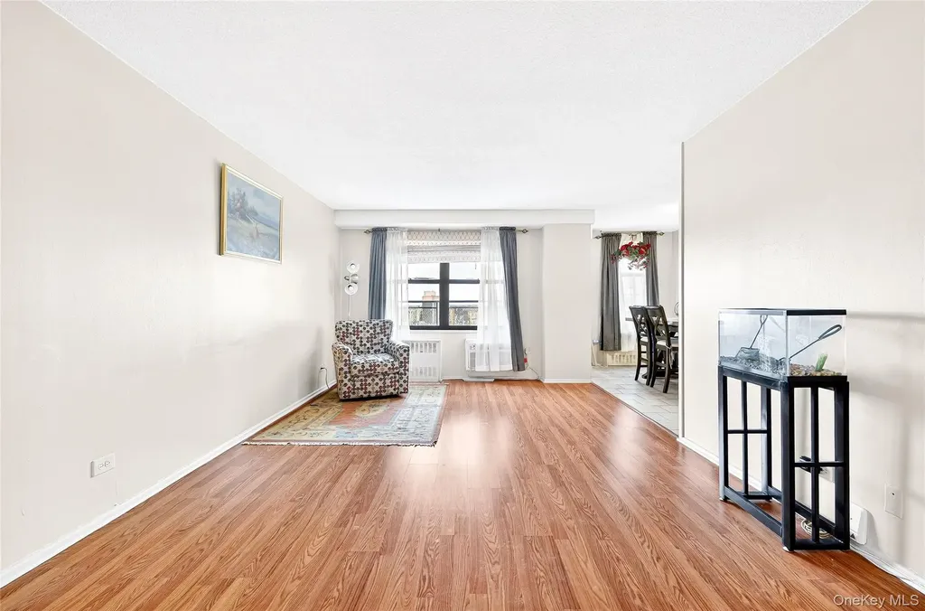 1966 Newbold Avenue Bronx NY 10472