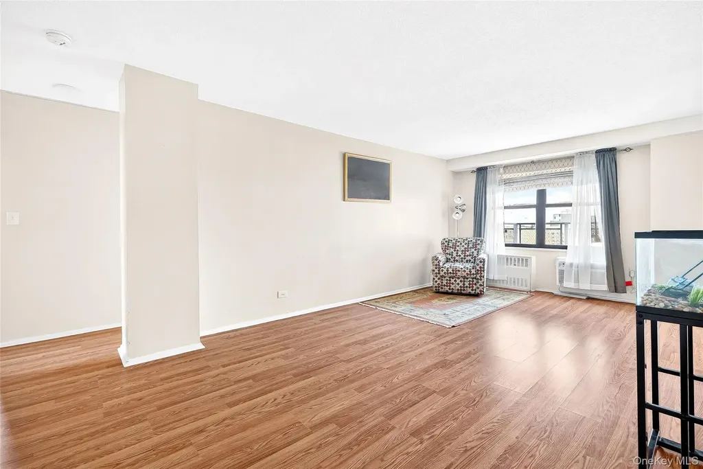 1966 Newbold Avenue Bronx NY 10472