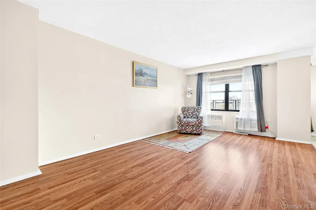 1966 Newbold Avenue Bronx NY 10472