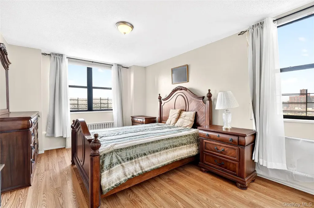 1966 Newbold Avenue Bronx NY 10472