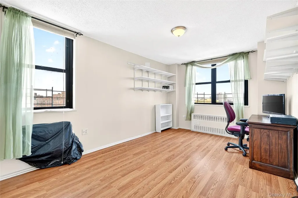 1966 Newbold Avenue Bronx NY 10472