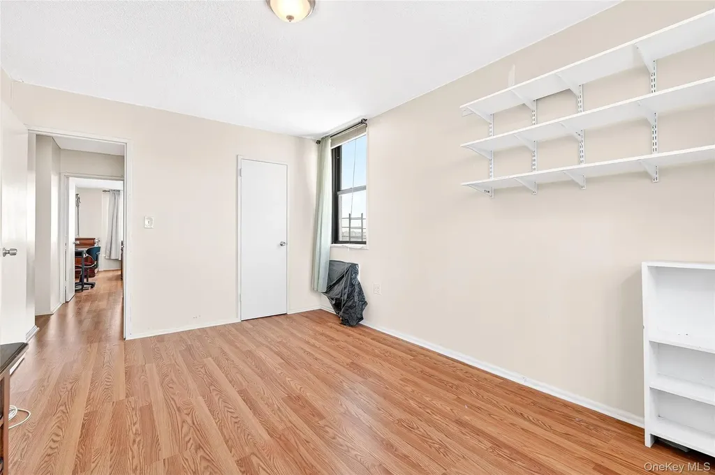 1966 Newbold Avenue Bronx NY 10472