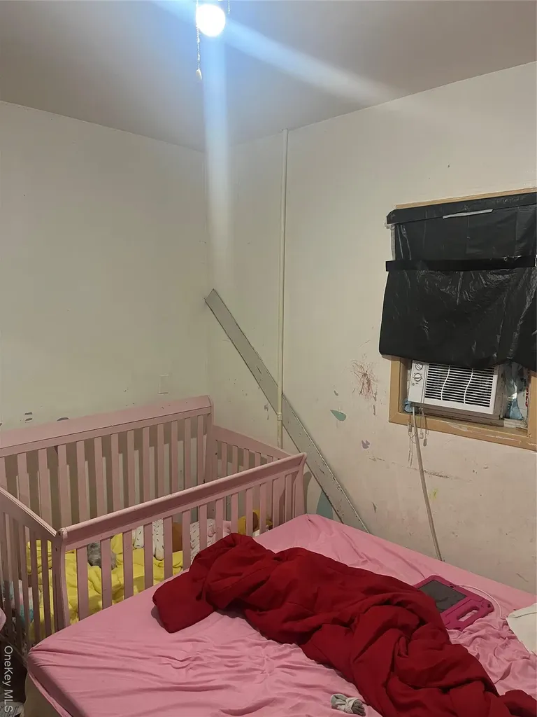 555 Hemlock Street Brooklyn NY 11208