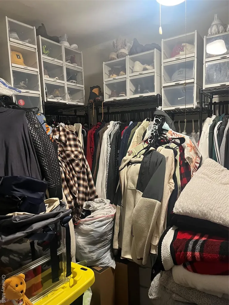 555 Hemlock Street Brooklyn NY 11208