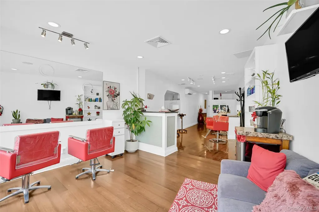 2-4 Broadway Valhalla NY 10595