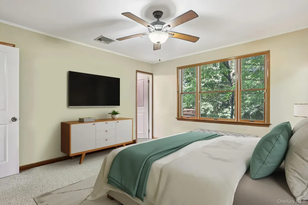 36 Capt Honeywells Road Ardsley NY 10502