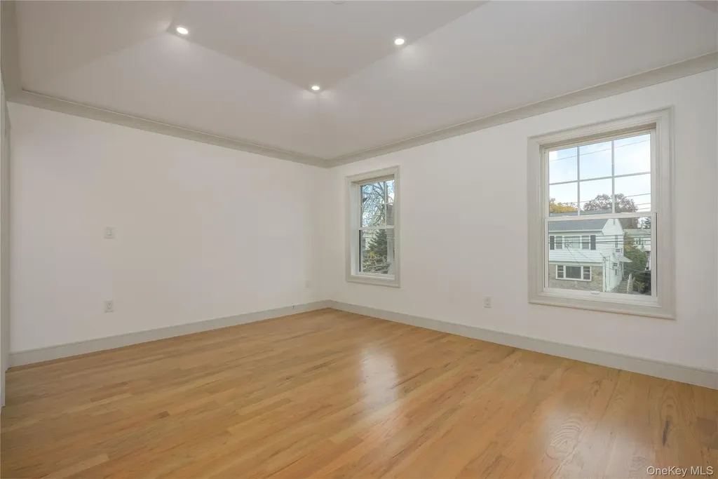 1 Victoria Lane Yonkers NY 10701