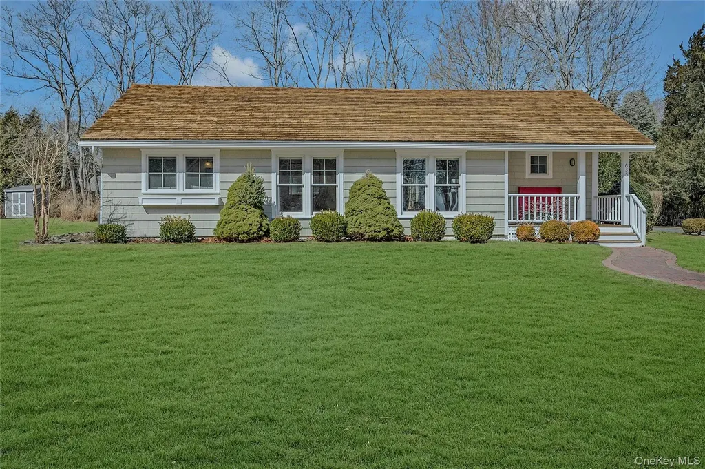 635 Strohson Road Cutchogue NY 11935
