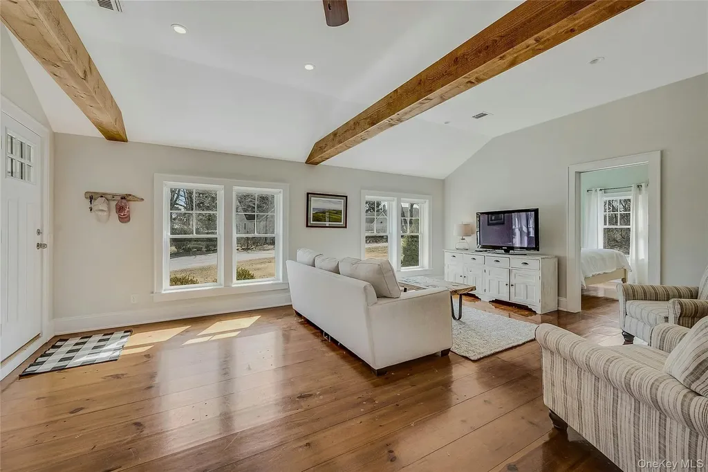 635 Strohson Road Cutchogue NY 11935