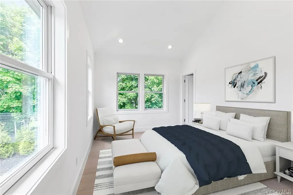 21 Montauk Highway Westhampton NY 11977