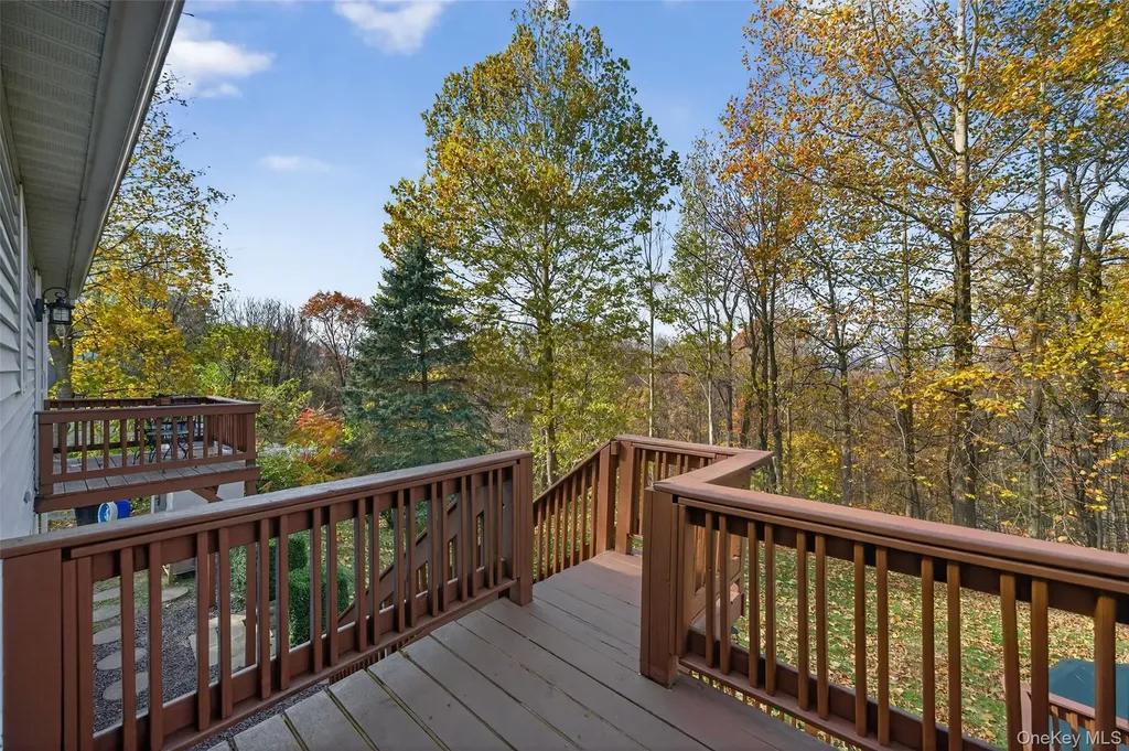 7 Colleen Lane Wallkill NY 12589