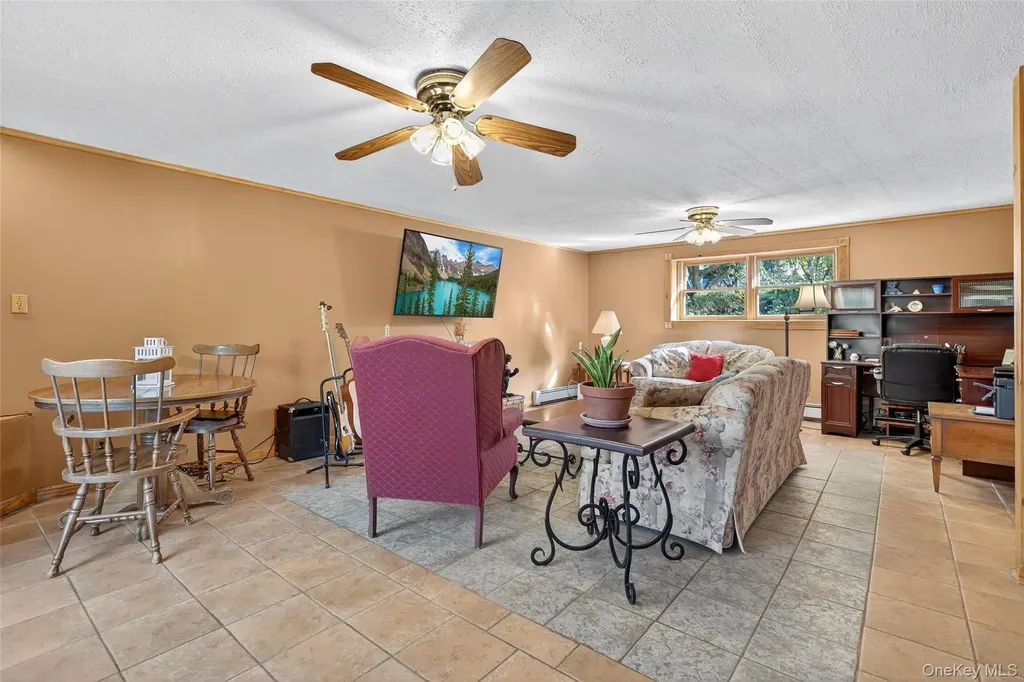 7 Colleen Lane Wallkill NY 12589