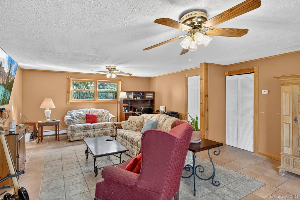 7 Colleen Lane Wallkill NY 12589