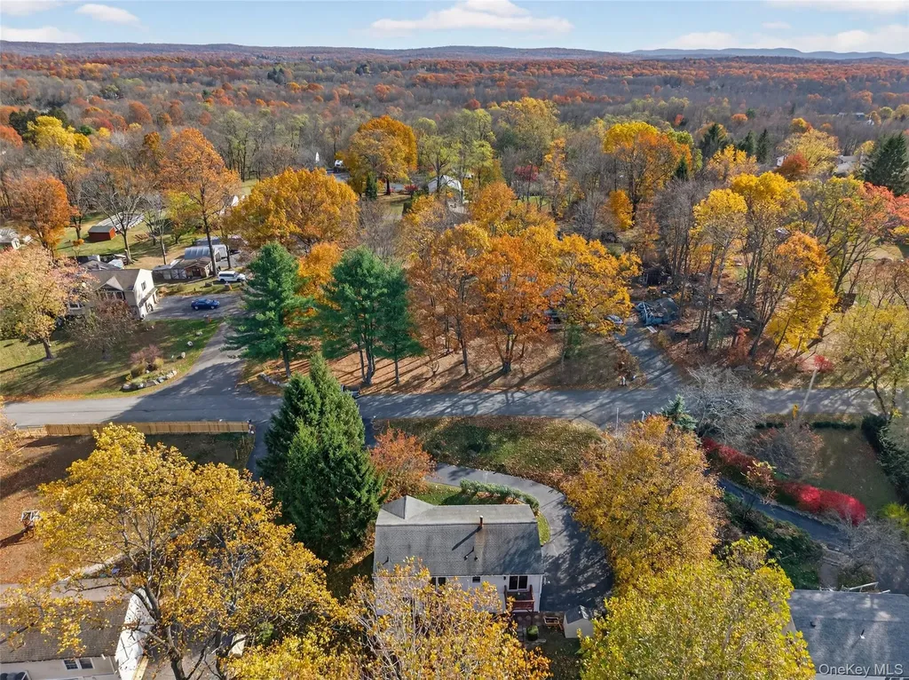 7 Colleen Lane Wallkill NY 12589