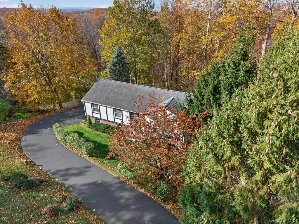 7 Colleen Lane Wallkill NY 12589