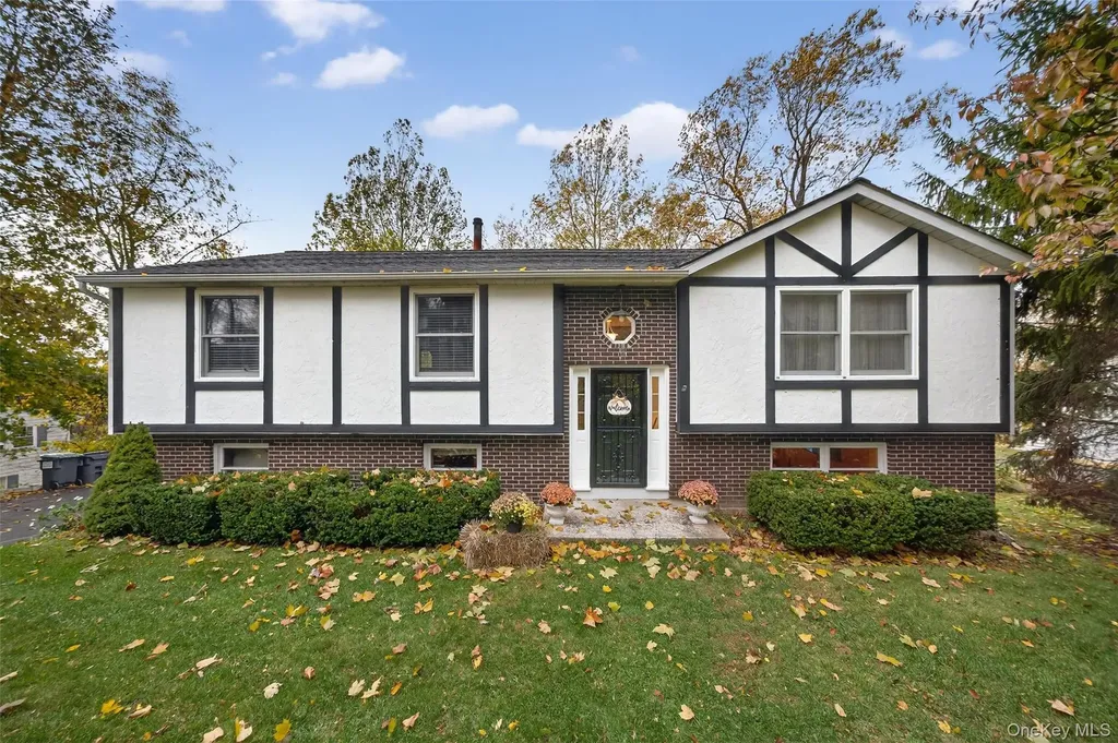 7 Colleen Lane Wallkill NY 12589
