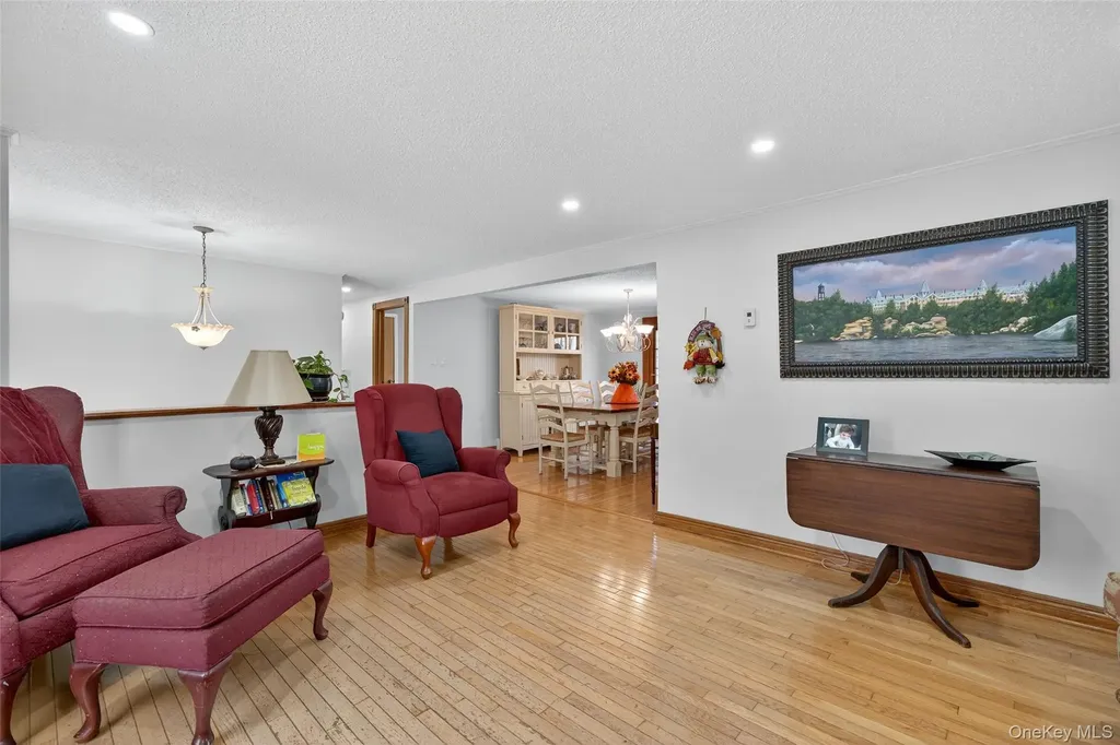 7 Colleen Lane Wallkill NY 12589
