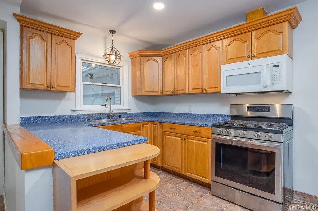 17 Old Lake Road Congers NY 10920