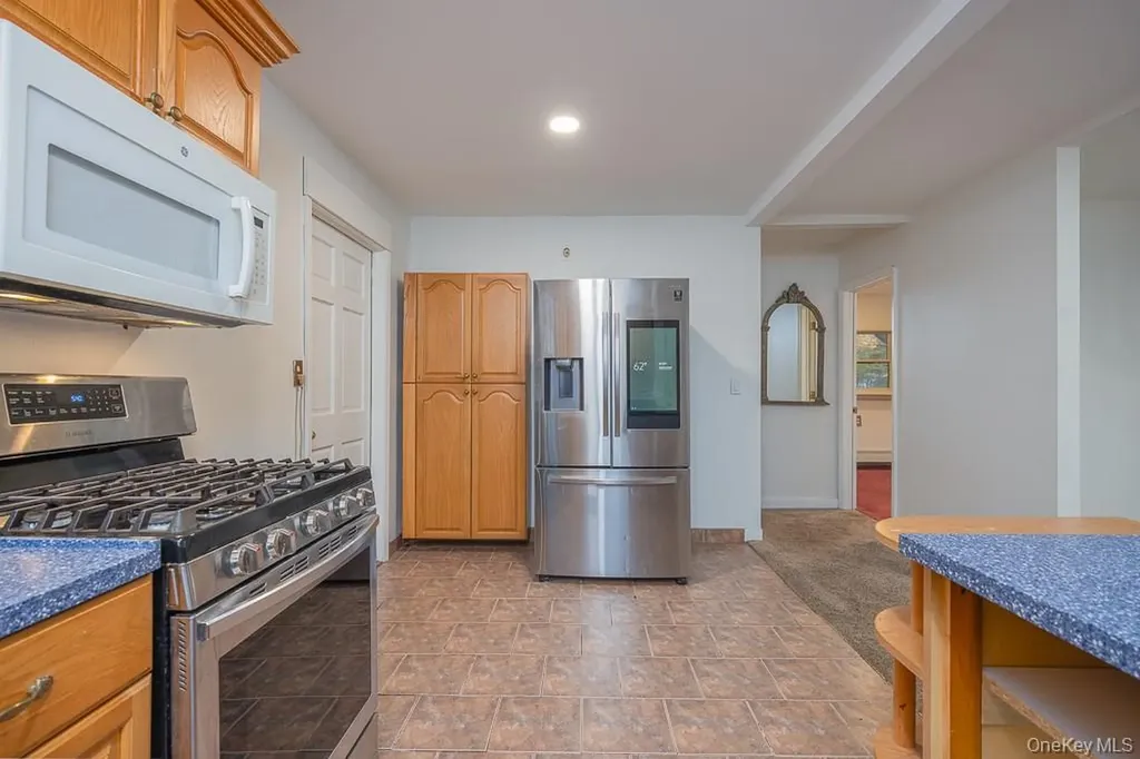 17 Old Lake Road Congers NY 10920