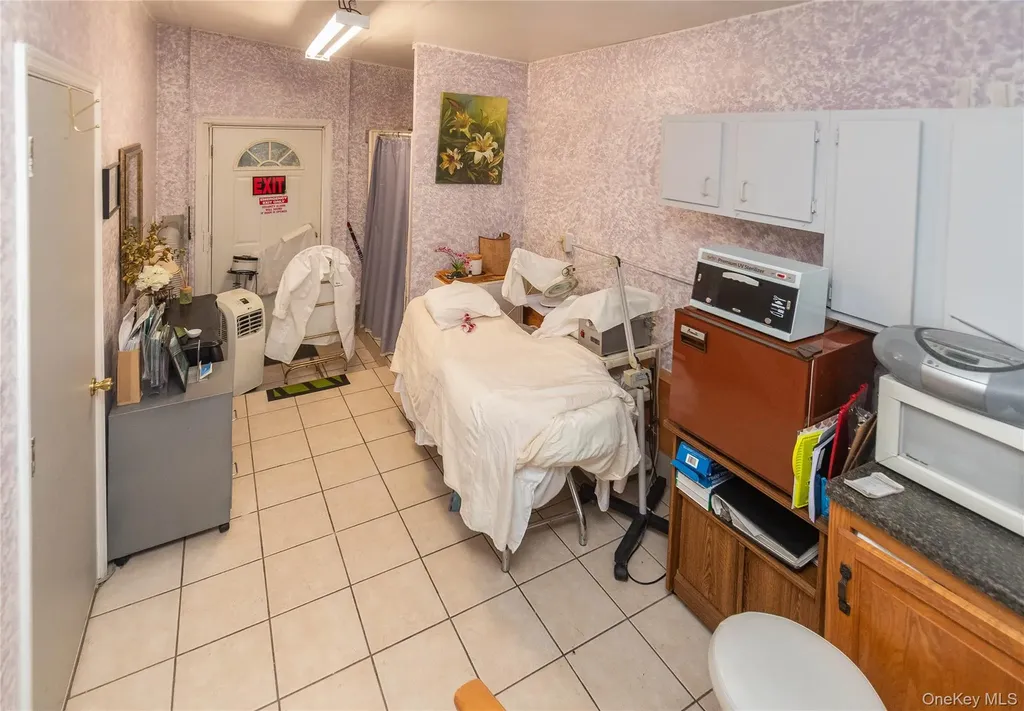 426 Violet Avenue Poughkeepsie NY 12601