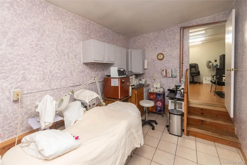 426 Violet Avenue Poughkeepsie NY 12601