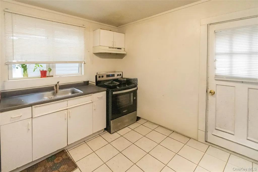 426 Violet Avenue Poughkeepsie NY 12601