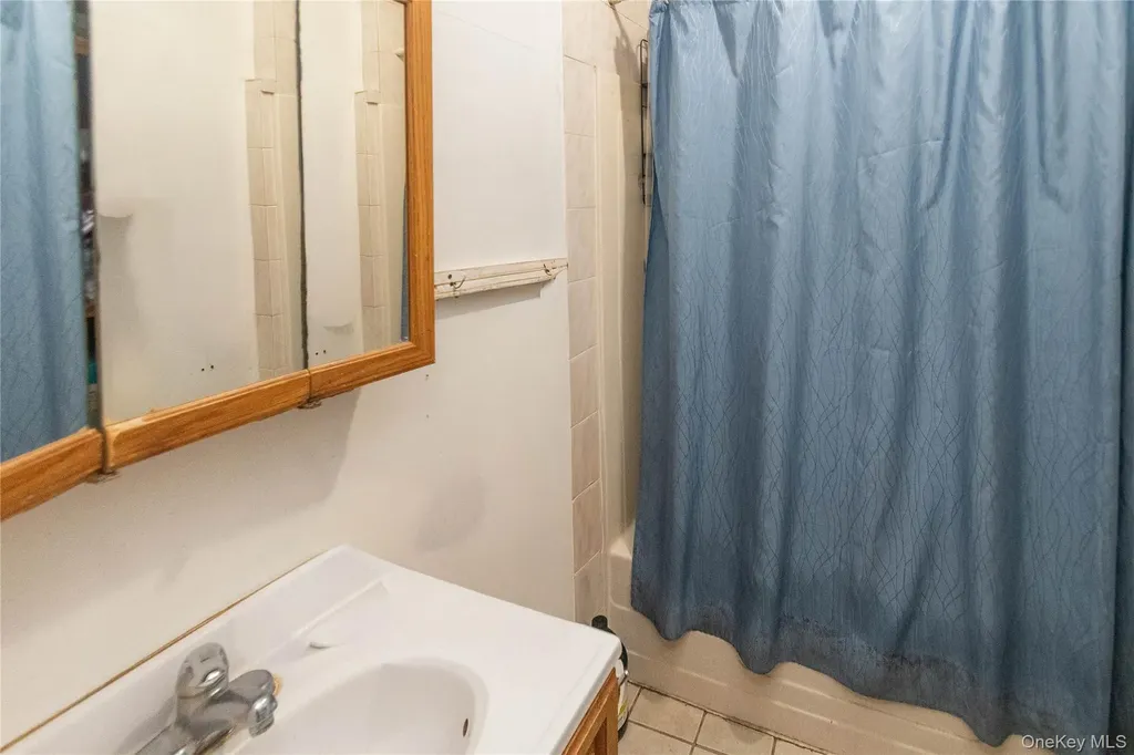 426 Violet Avenue Poughkeepsie NY 12601