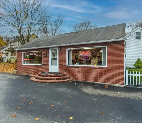 426 Violet Avenue Poughkeepsie NY 12601