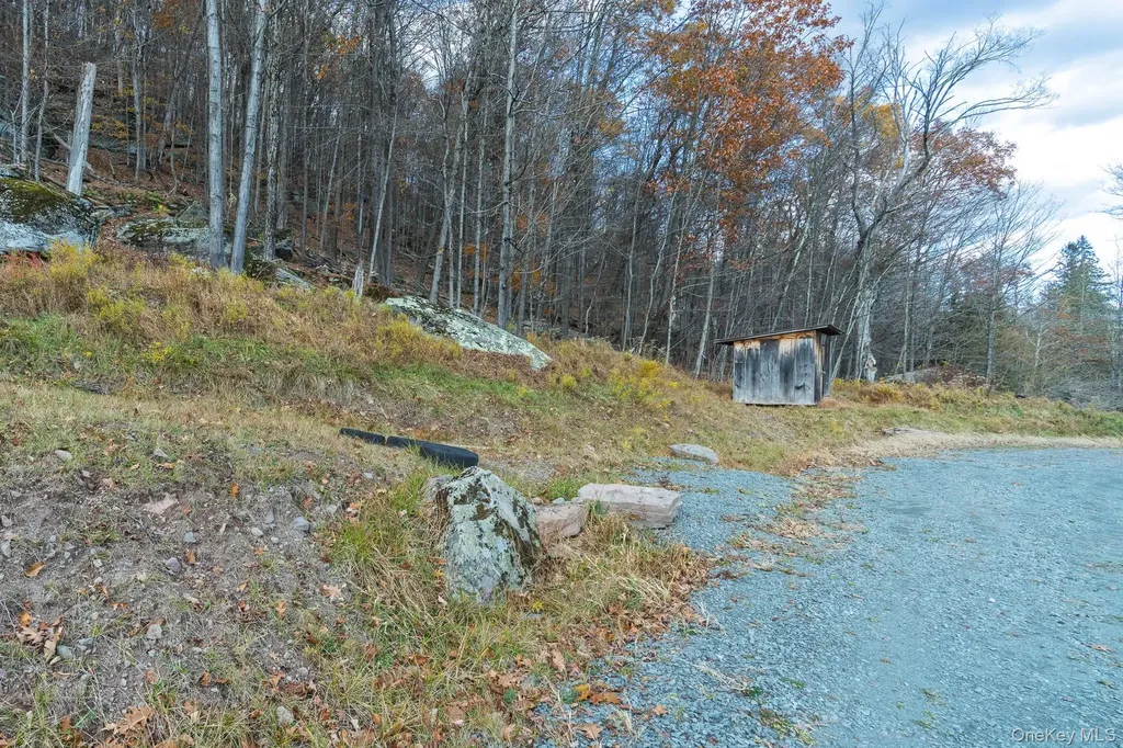 15 Deans Road Grahamsville NY 12458