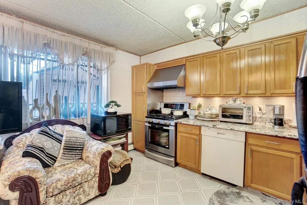 1308 33rd Avenue Astoria NY 11106