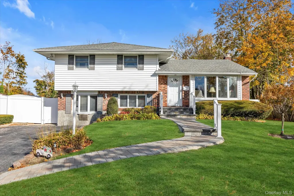 3 Gardenia Drive Commack NY 11725