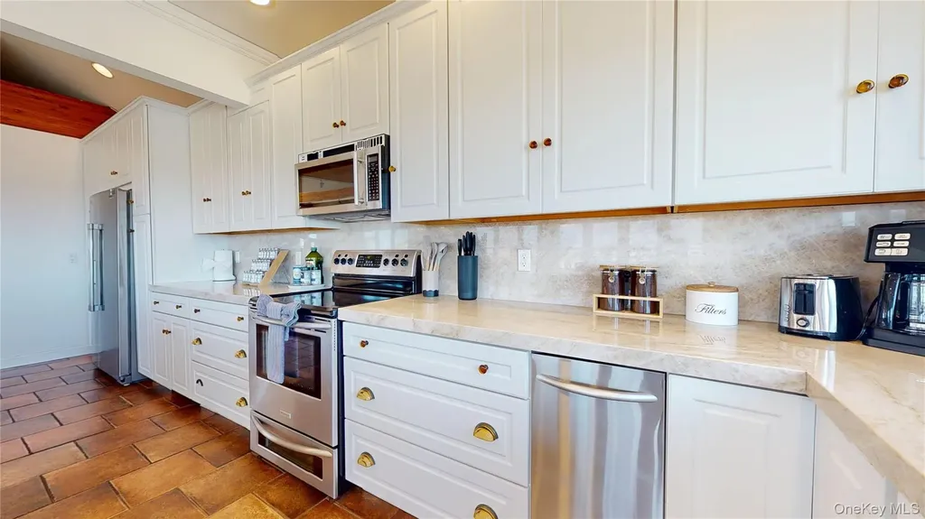 750 Dune Road Westhampton Dunes NY 11978