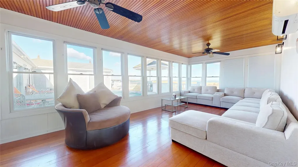 750 Dune Road Westhampton Dunes NY 11978