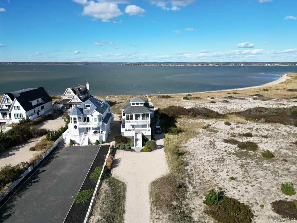 750 Dune Road Westhampton Dunes NY 11978