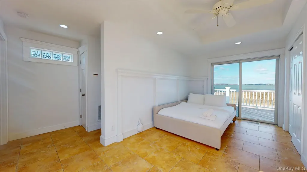 750 Dune Road Westhampton Dunes NY 11978