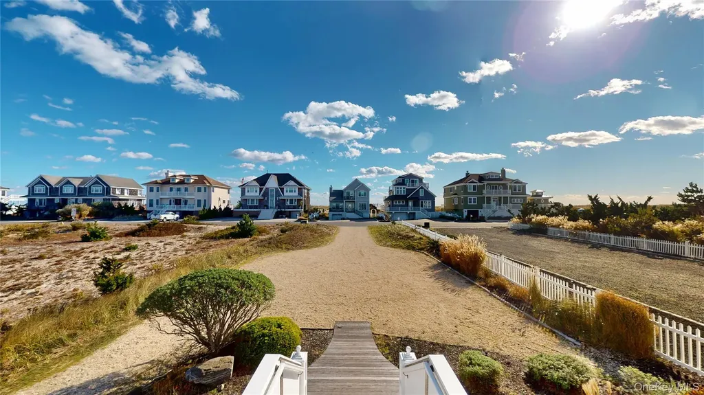750 Dune Road Westhampton Dunes NY 11978