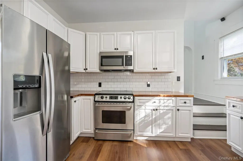 64 Vernon Avenue Mastic NY 11950