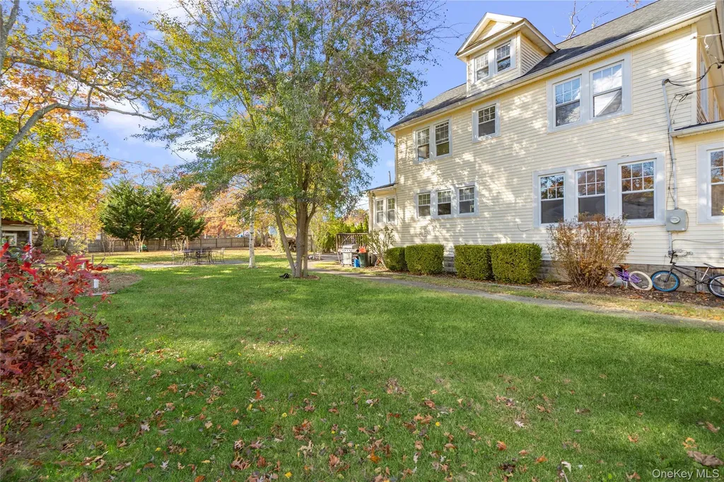 64 Vernon Avenue Mastic NY 11950