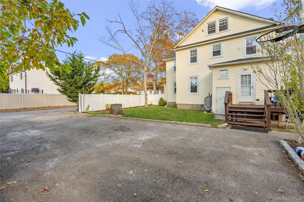 64 Vernon Avenue Mastic NY 11950