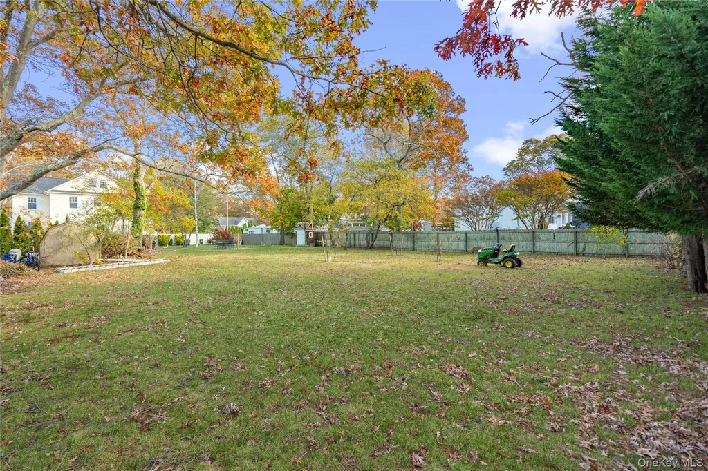 64 Vernon Avenue Mastic NY 11950