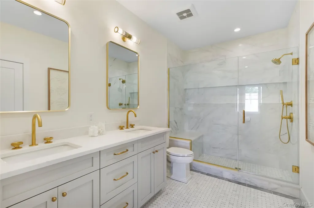 148 Celine Lane Yaphank NY 11980