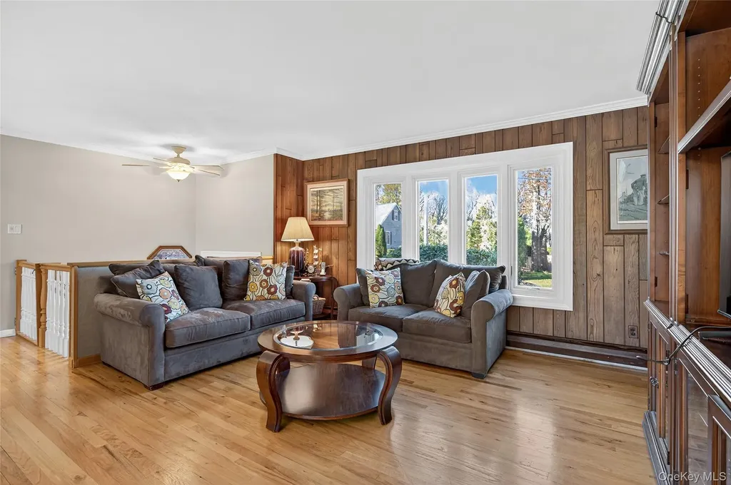 21 Forest Road Kings Park NY 11754