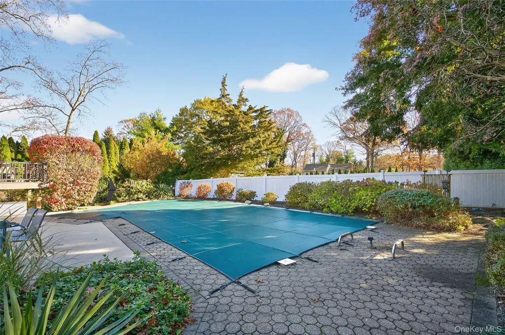 21 Forest Road Kings Park NY 11754
