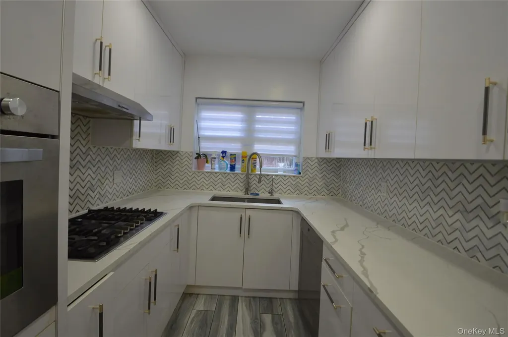10546 65th Road Forest Hills NY 11375