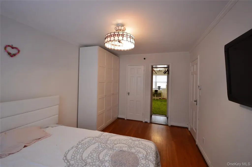 10546 65th Road Forest Hills NY 11375
