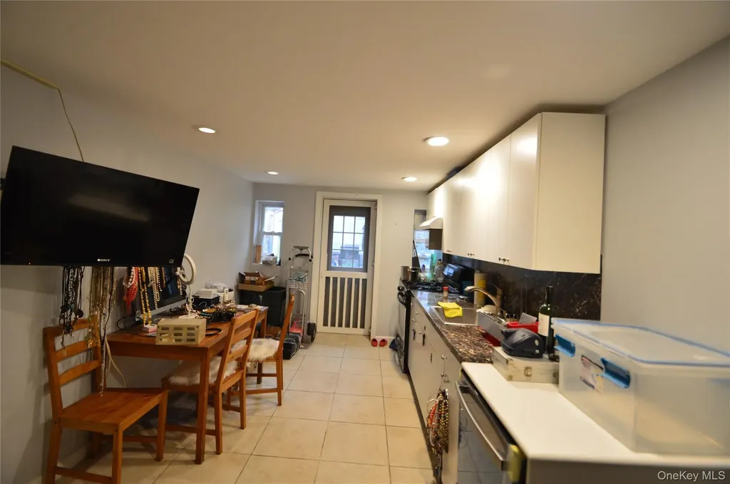 10546 65th Road Forest Hills NY 11375