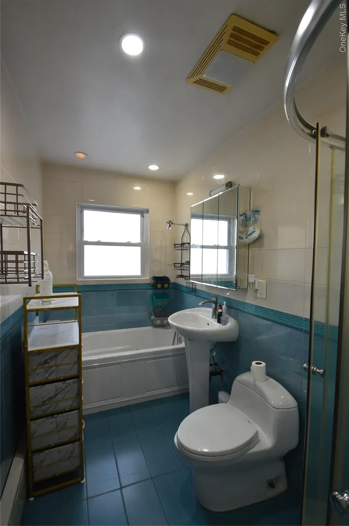 10546 65th Road Forest Hills NY 11375