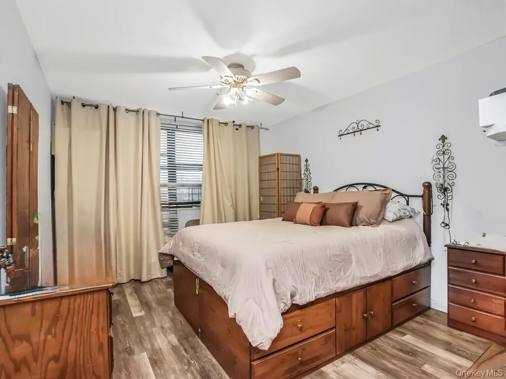 1966 Newbold Avenue Bronx NY 10472