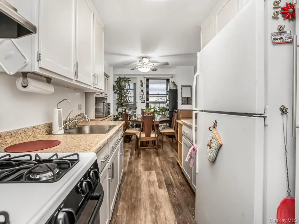 1966 Newbold Avenue Bronx NY 10472